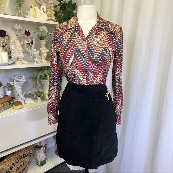 Vintage Dresses & Skirts - Vintage 90s Erez Levi Black Leather Gold Clasp Mini Skirt